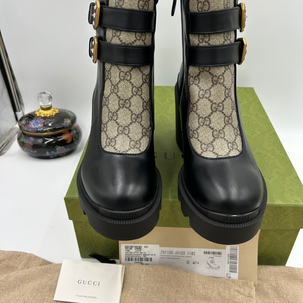 ****************Women’s Gucci supreme ankle boots with studded buckles size 41.5 - Picture 4 of 10